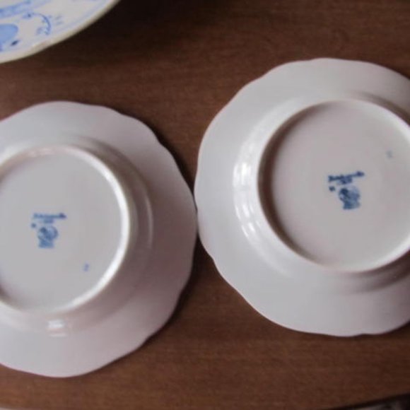 Hutschenreuther gelb bavaria Germany Blue Onion China Replacements Blue plates - Picture 3 of 5